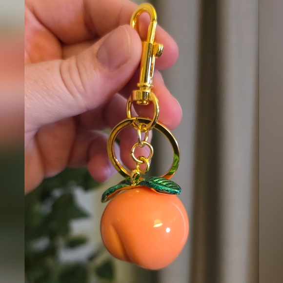 Accessories - Peach Charm Keychain